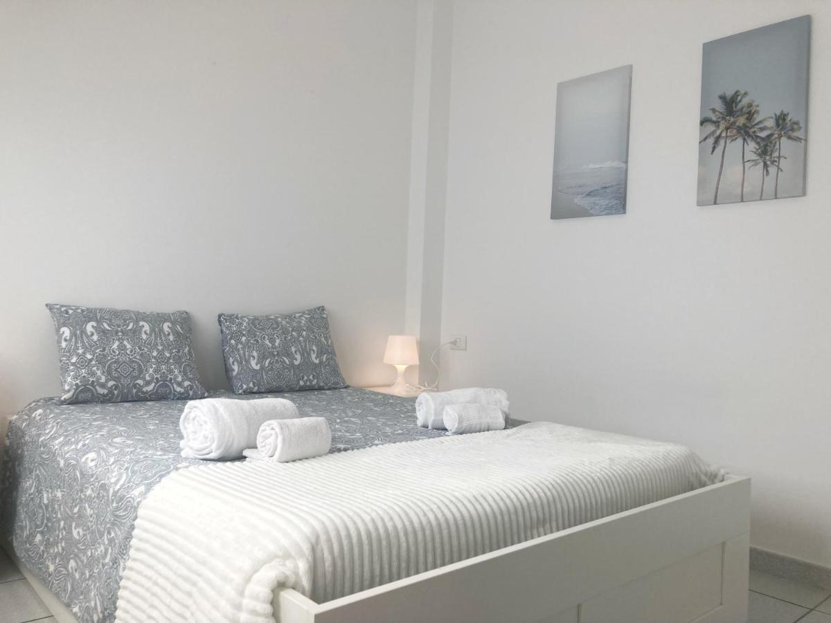 Rooftop With Private Terrace And Seaview Semesterbostad *